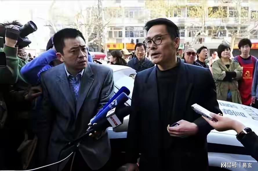 航班飞了5小时突发爆炸！荷航前CEO违规用充电宝 致飞机起火被迫返航
